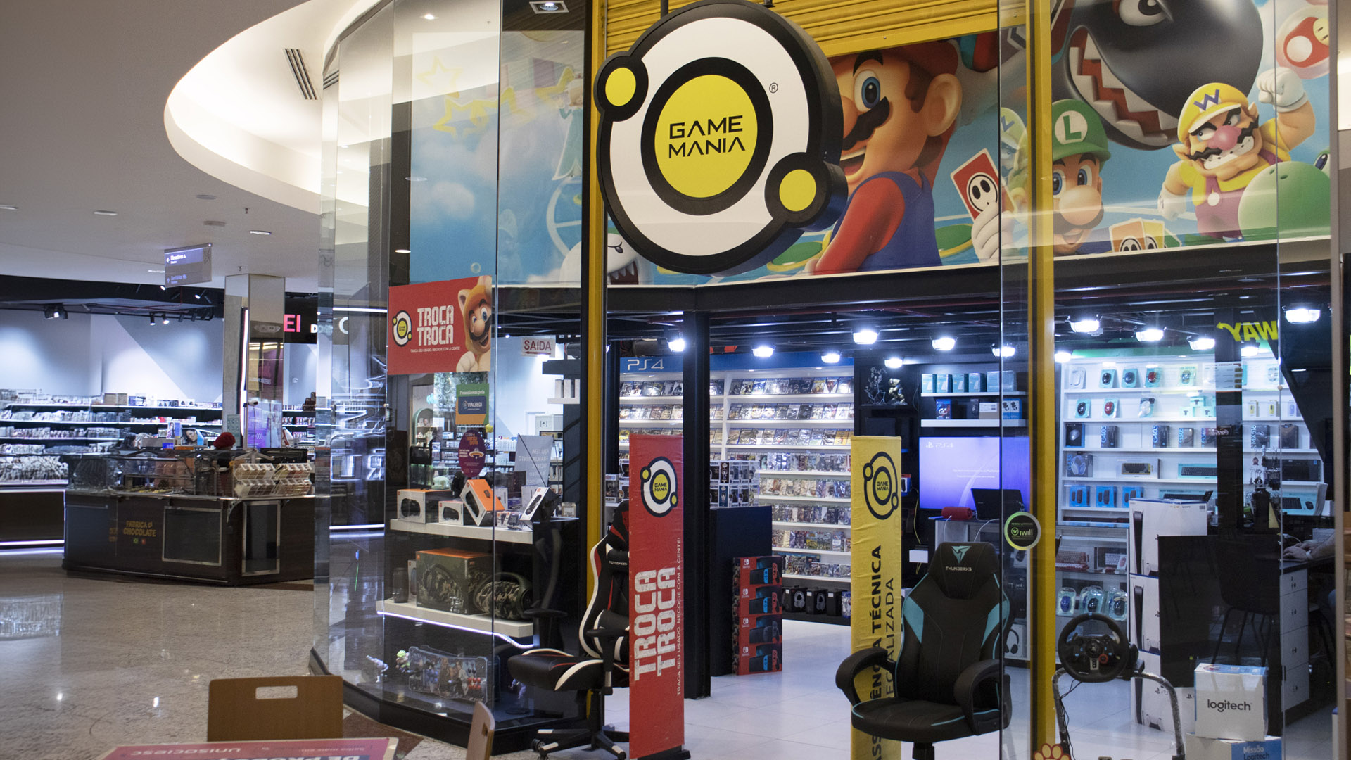 Loja Game Mania decorada para a promoção Borderlands